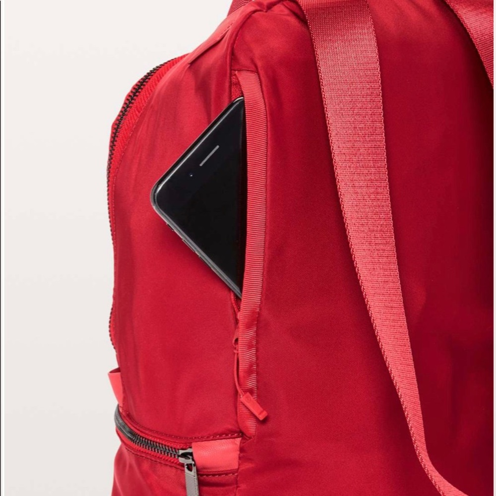 ❌SOLD❌Lululemon city adventurer backpack 10L - Picture 5 of 6